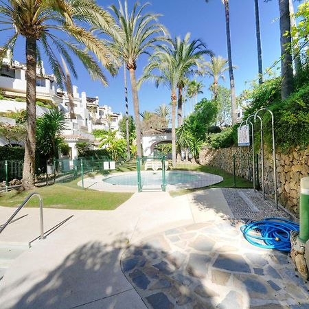 1104 First Line Beach Apartment Golden Beach Pool Μαρμπέλλα Εξωτερικό φωτογραφία