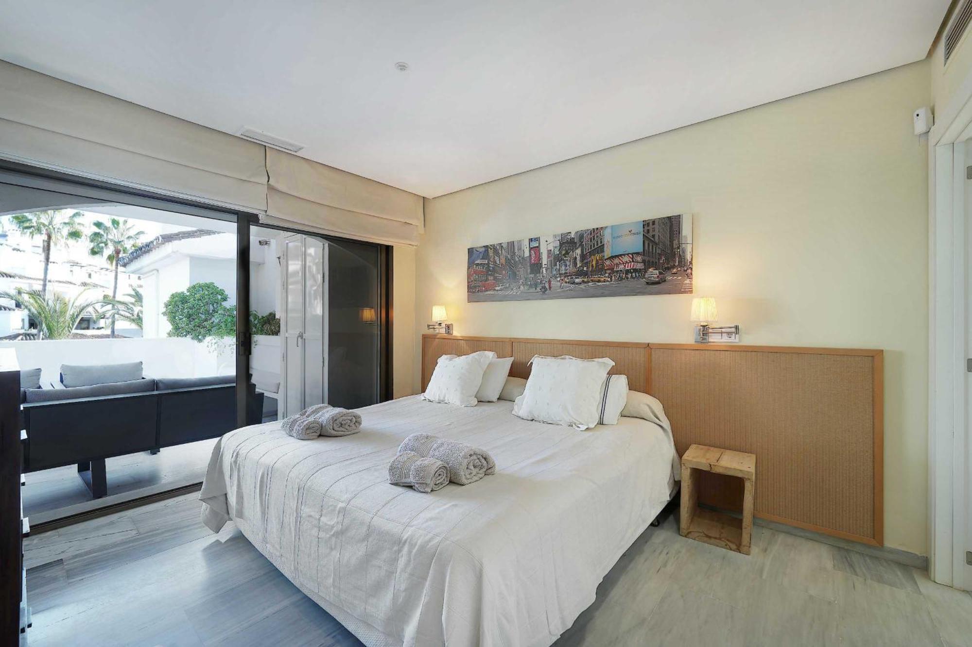 1104 First Line Beach Apartment Golden Beach Pool Μαρμπέλλα Εξωτερικό φωτογραφία