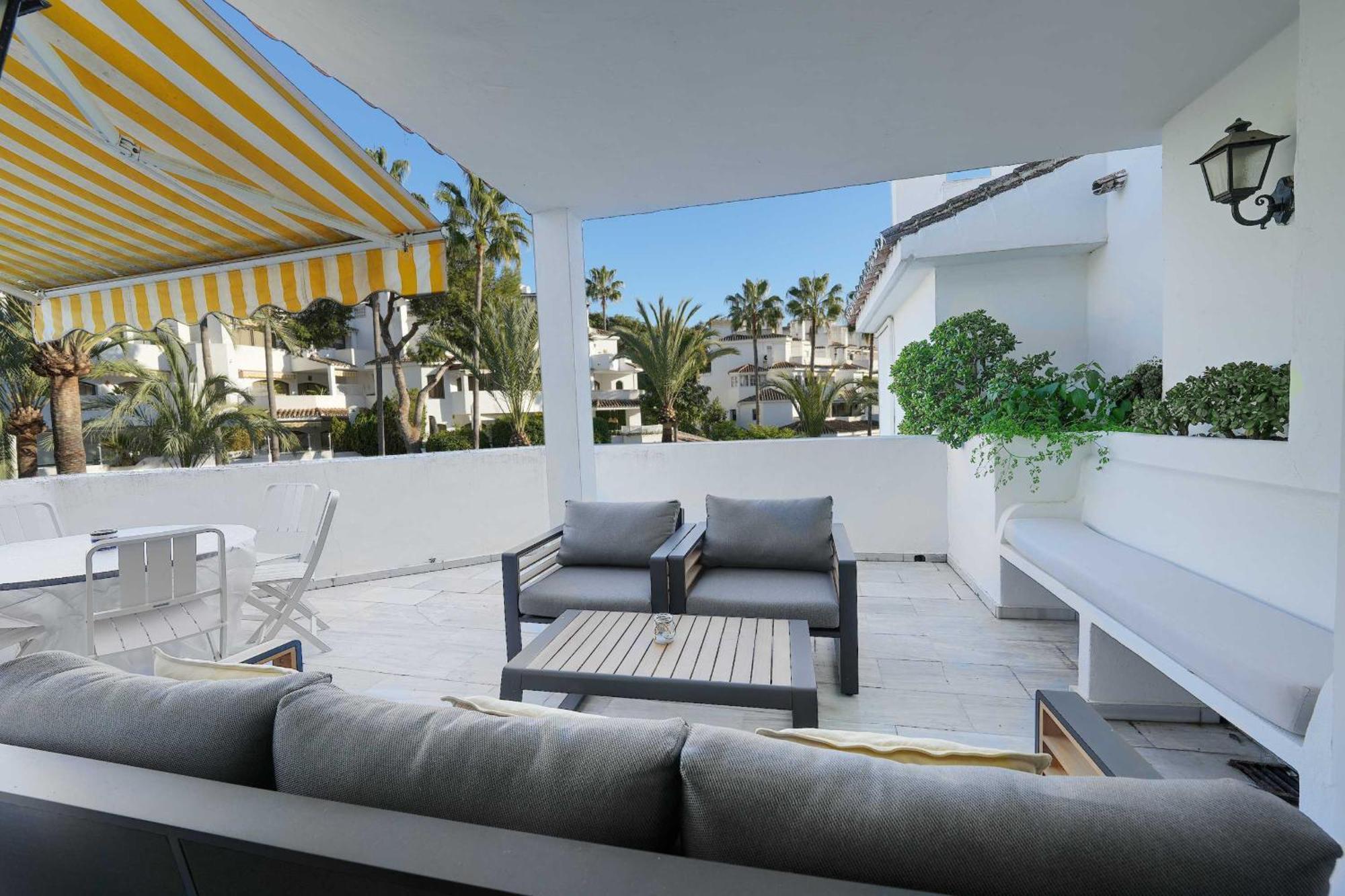 1104 First Line Beach Apartment Golden Beach Pool Μαρμπέλλα Εξωτερικό φωτογραφία