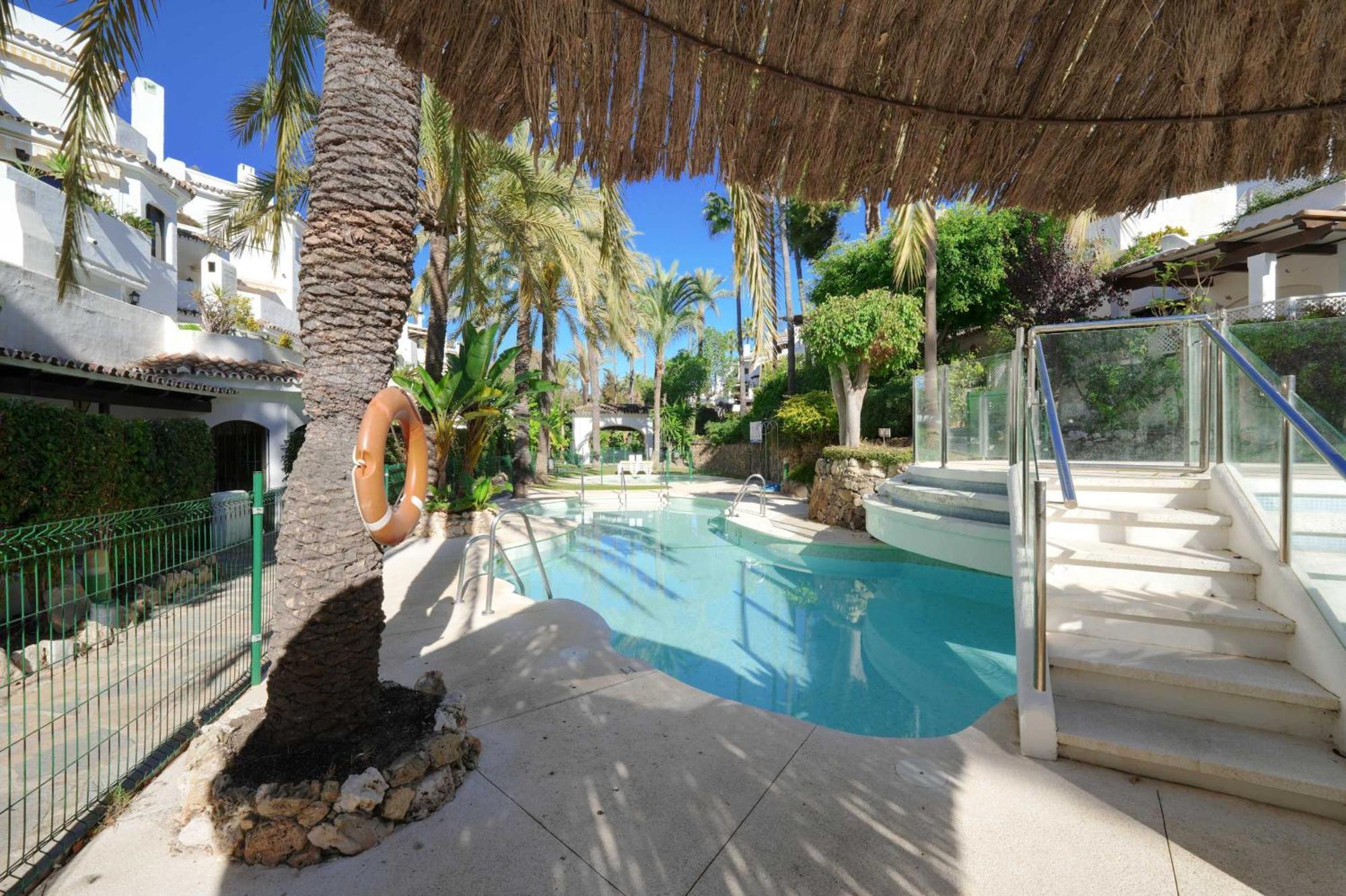 1104 First Line Beach Apartment Golden Beach Pool Μαρμπέλλα Εξωτερικό φωτογραφία