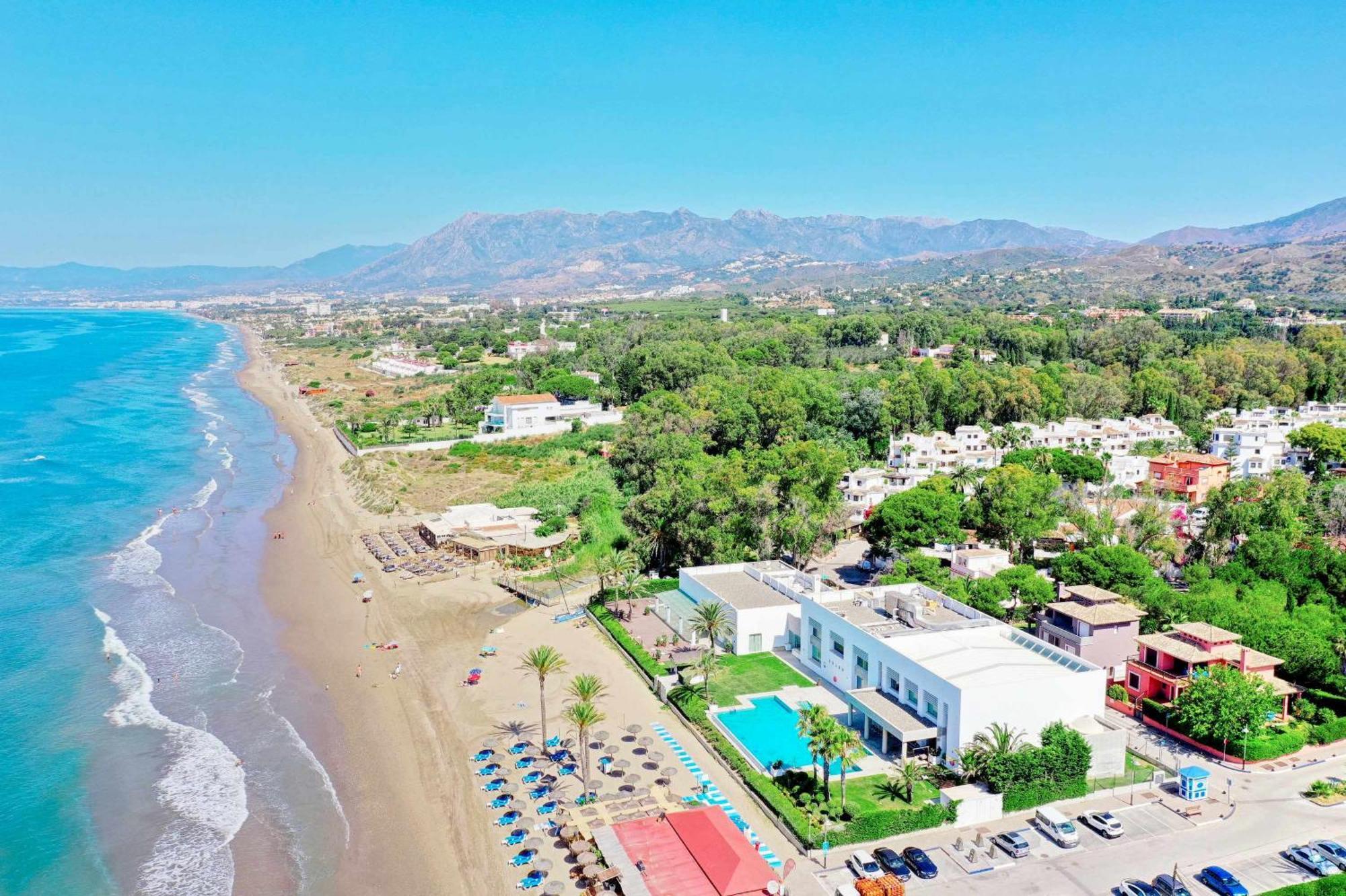 1104 First Line Beach Apartment Golden Beach Pool Μαρμπέλλα Εξωτερικό φωτογραφία