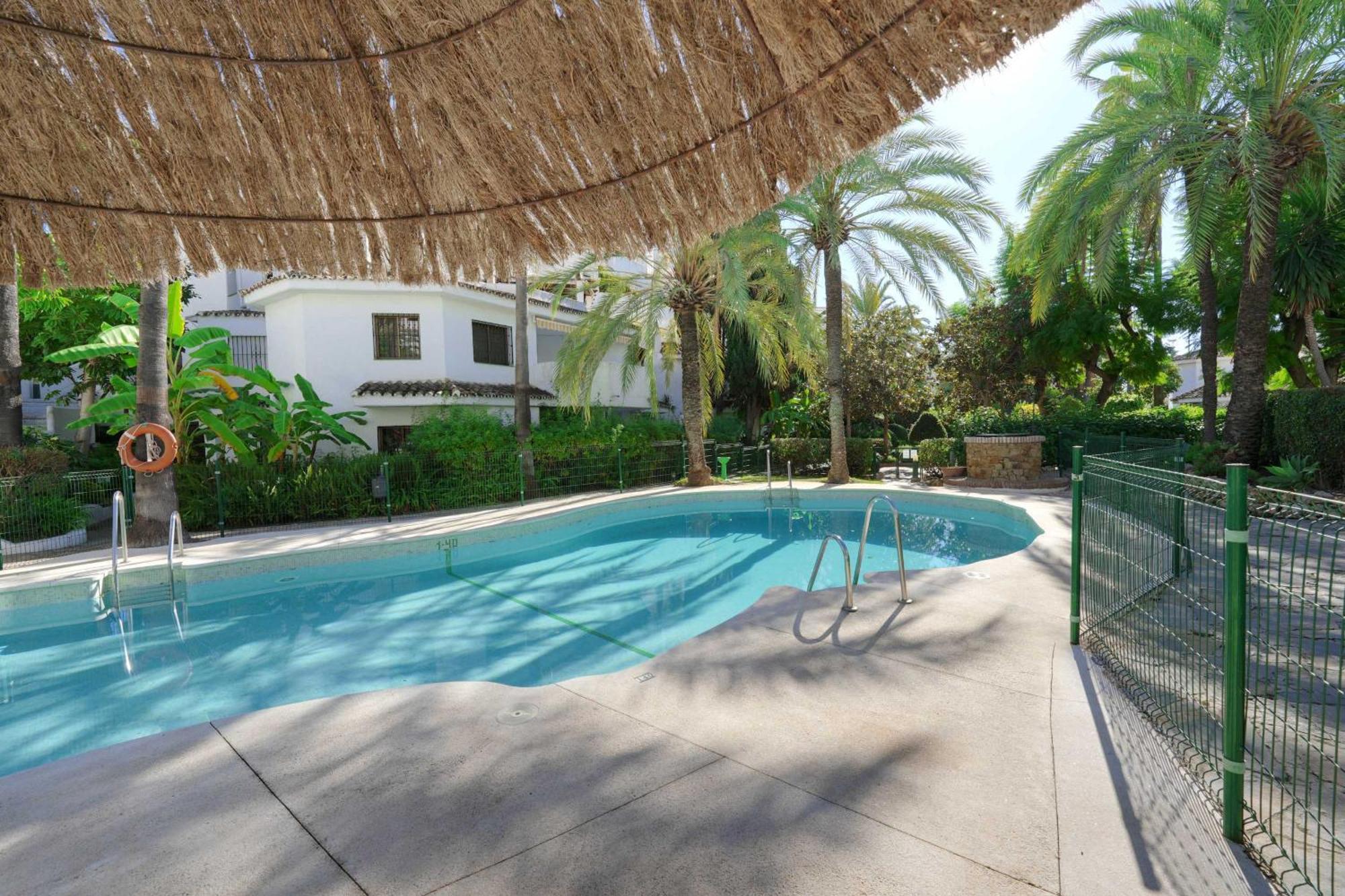 1104 First Line Beach Apartment Golden Beach Pool Μαρμπέλλα Εξωτερικό φωτογραφία